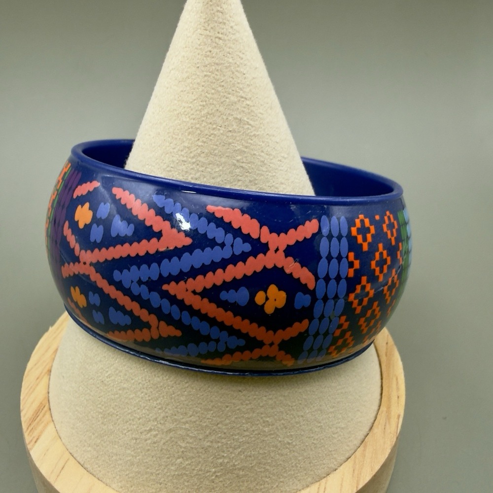Bangle Bracelet Blue Plastic Geometric Tribal Print Multicolored Wide Slip On - Picture 6 of 9